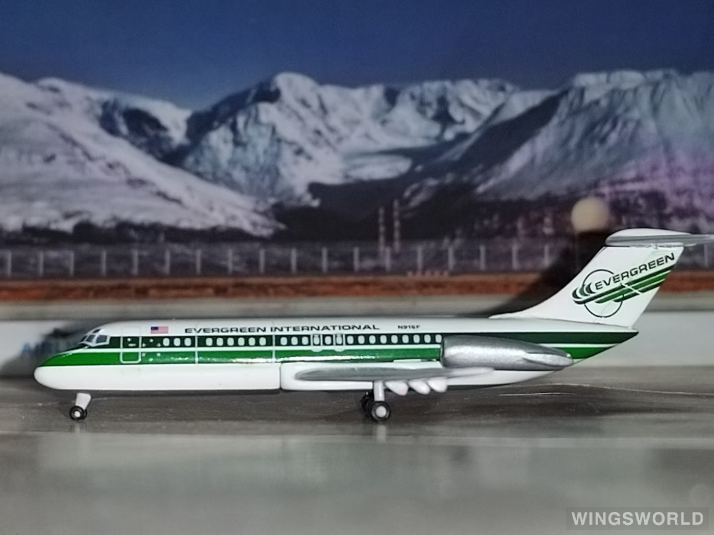AeroClassics 1:400 ACEIA086 Evergreen International Airlines 长青国际航空 McDonnell Douglas DC-9 N916F