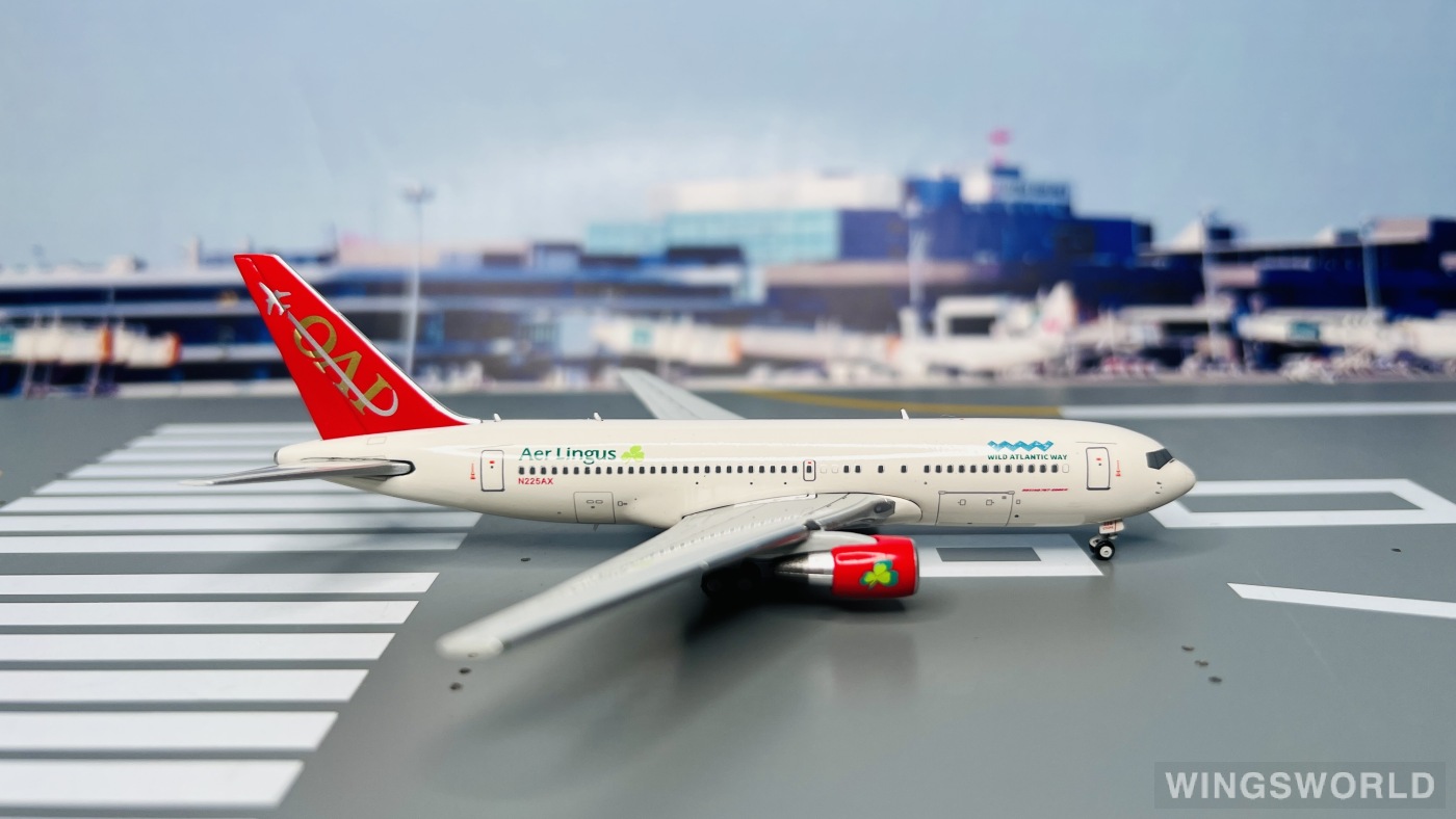 JC Wings 1:400 XX4239 Omni Air International Boeing 767-200ER N225AX