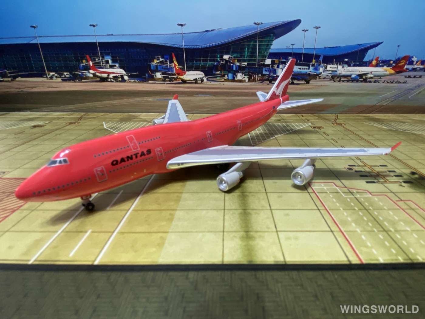 Big Bird 1:400 BB4-2003-28 Qantas 澳洲航空 Boeing 747-400 VH-OEJ