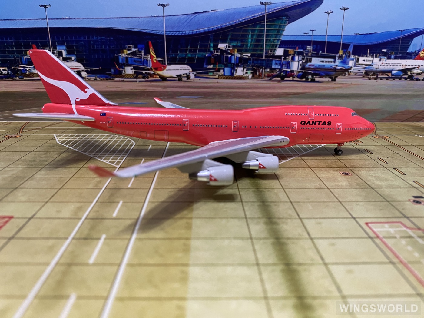 Big Bird 1:400 BB4-2003-28 Qantas 澳洲航空 Boeing 747-400 VH-OEJ