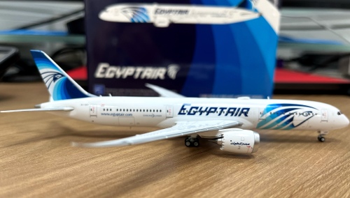 JC Wings 1:400 Boeing 787-9 EgyptAir 埃及航空LH4144 SU-GER 的相册