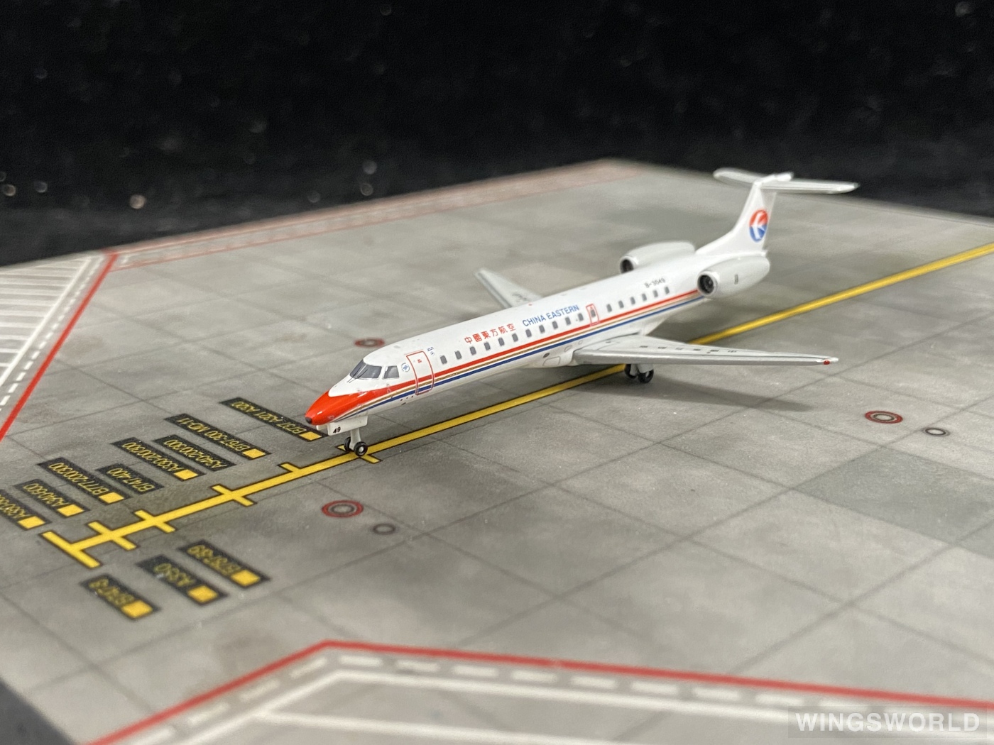 JC Wings 1:400 DB20144005 China Eastern 中国东方航空 Embraer ERJ-145 B-3049