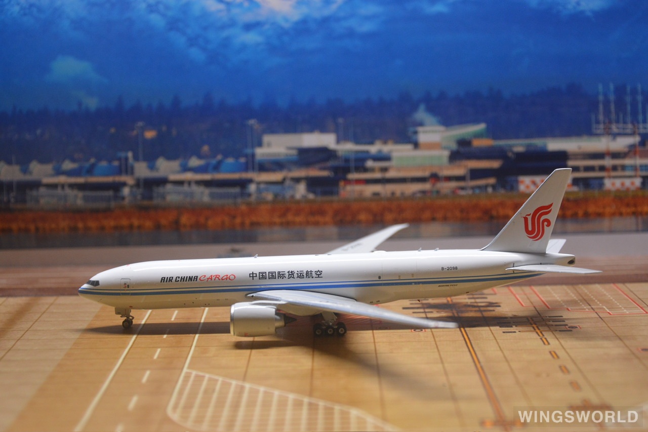 Phoenix 1:400 PH11707 Air China Cargo 中国国际货运航空 Boeing 777F B-2098