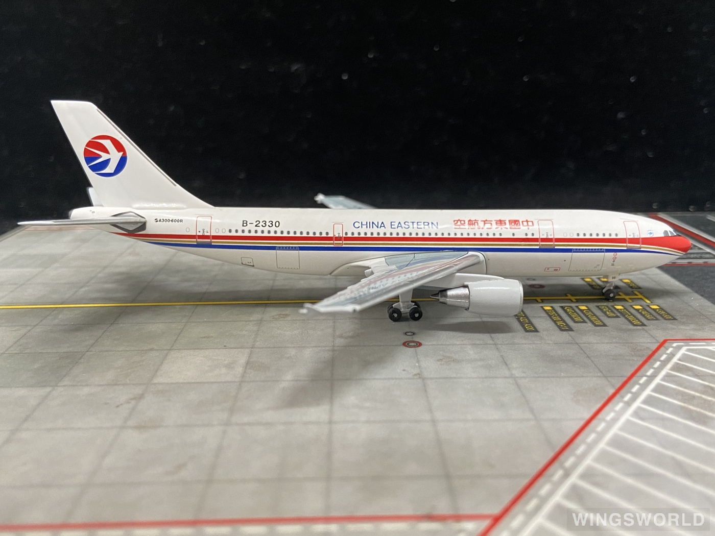 AeroClassics 1:400 ACB2330 China Eastern 中国东方航空 Airbus A300-600 B-2330