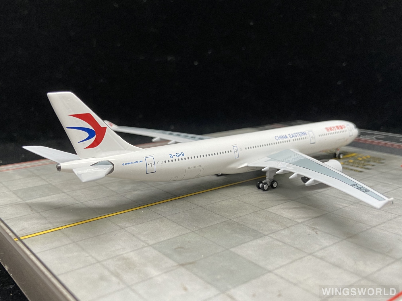 AeroClassics 1:400 AC4B6119 China Eastern 中国东方航空 Airbus A330-300 B-6119