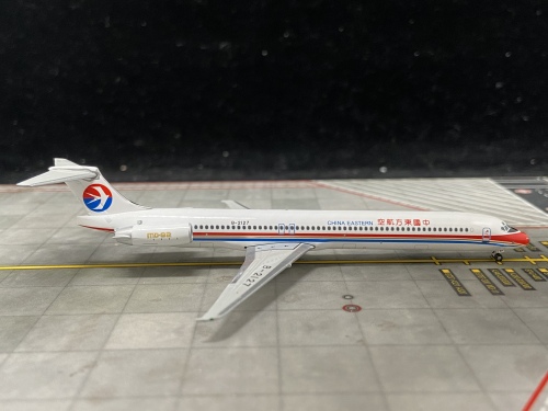 Geminijets 1:400 McDonnell Douglas MD-82 China Eastern 中国