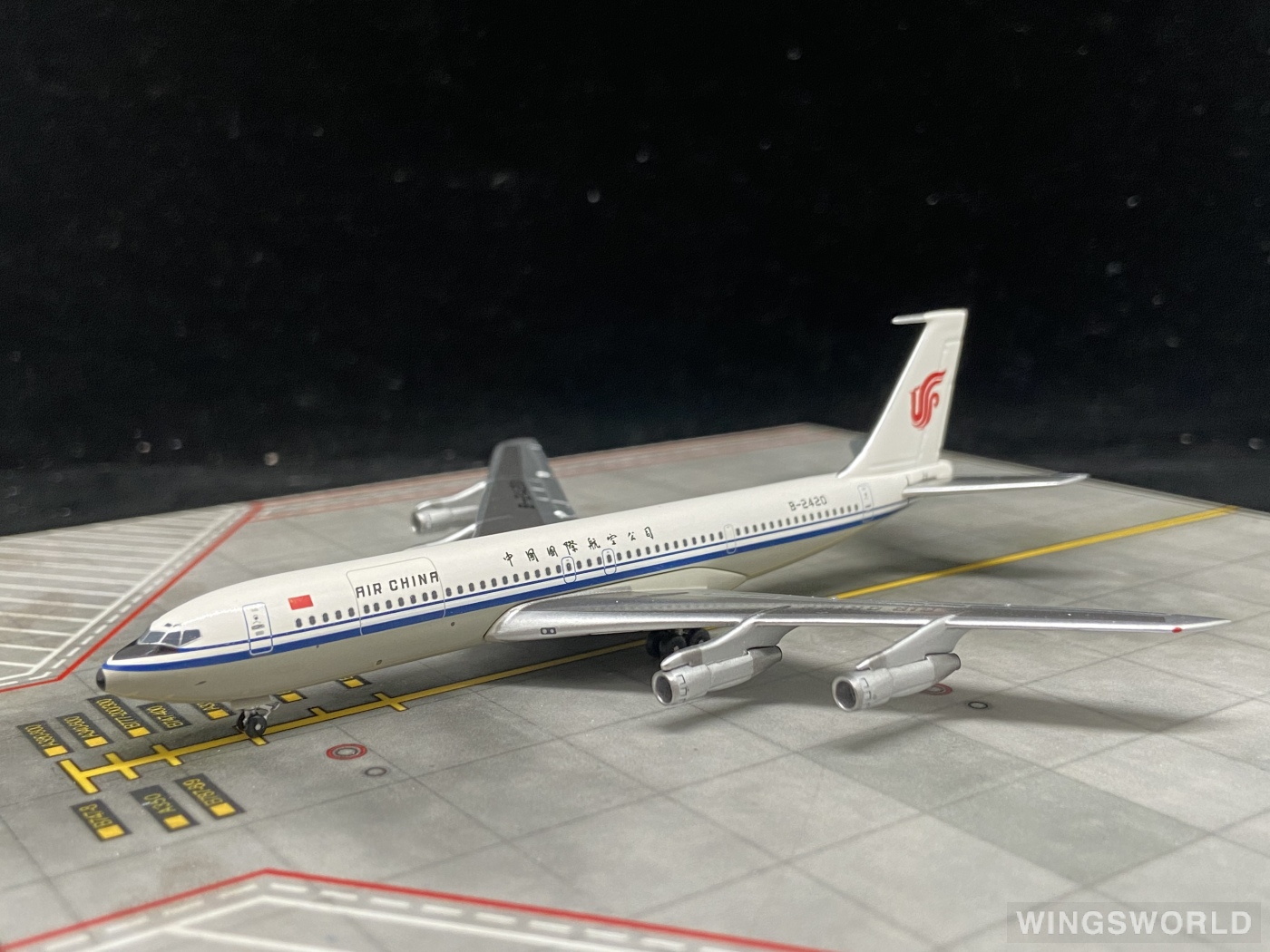AeroClassics 1:400 ACB2420 Air China 中国国际航空 Boeing 707-300 B-2420
