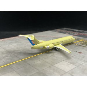 China Southern 中国南方航空 Comac ARJ21-700  原厂涂装 SM00001 Sebastain Model 1:400
