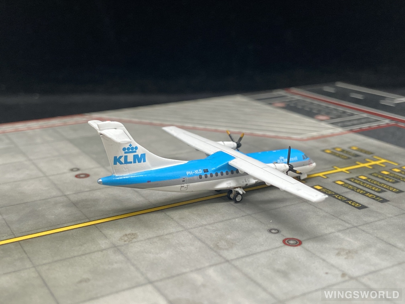 JC Wings 1:400 XX40004 KLM 荷兰皇家航空 ATR 42 PH-XLD