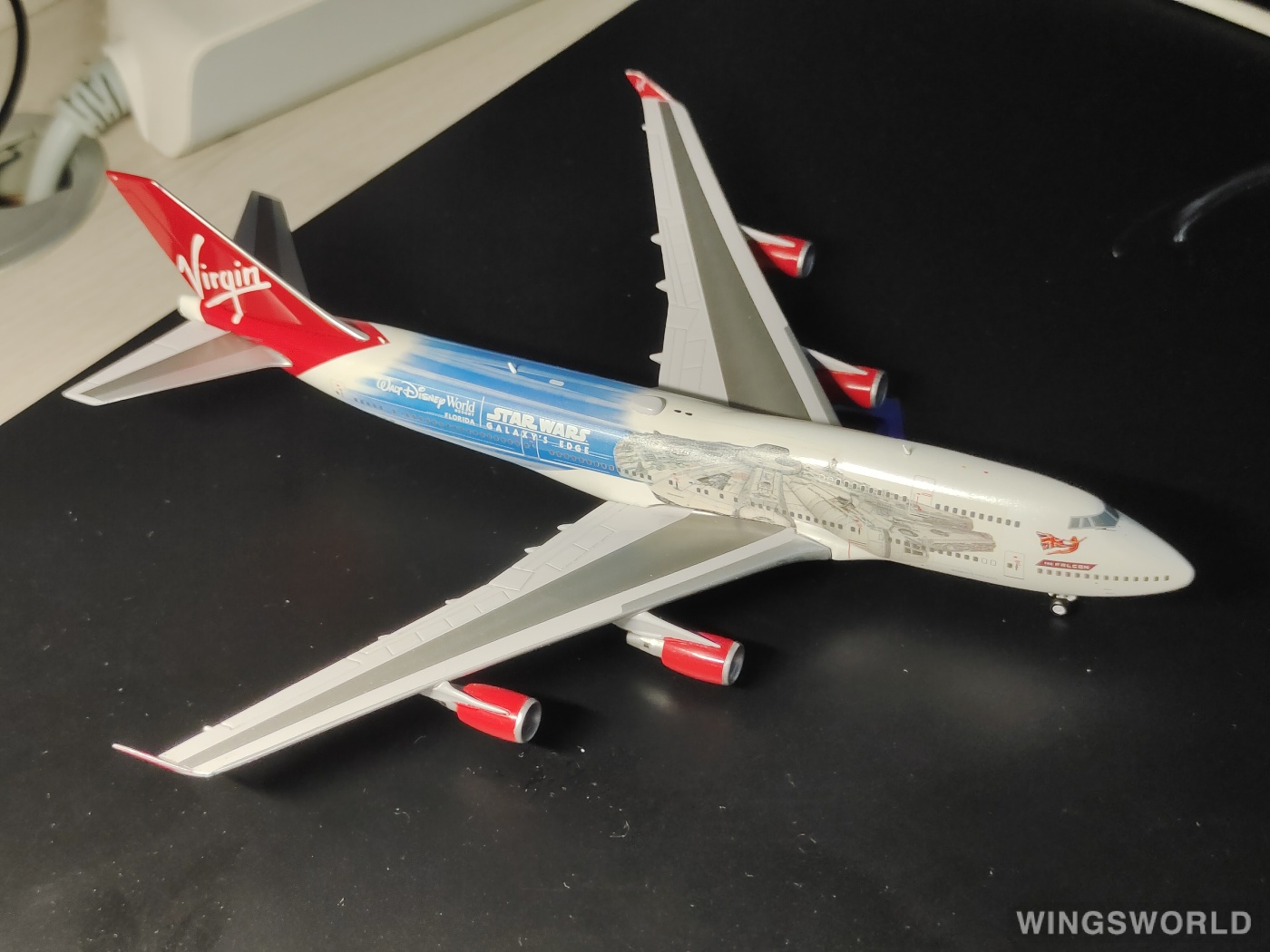 JC Wings 1:400 EW4744006 Virgin Atlantic Airways 维珍航空 Boeing 747-400 G-VLIP
