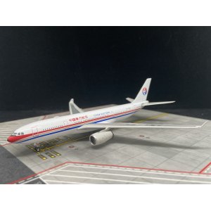 China Eastern 中国东方航空 Airbus A330-200 B-6121  PH10480 Phoenix 1:400