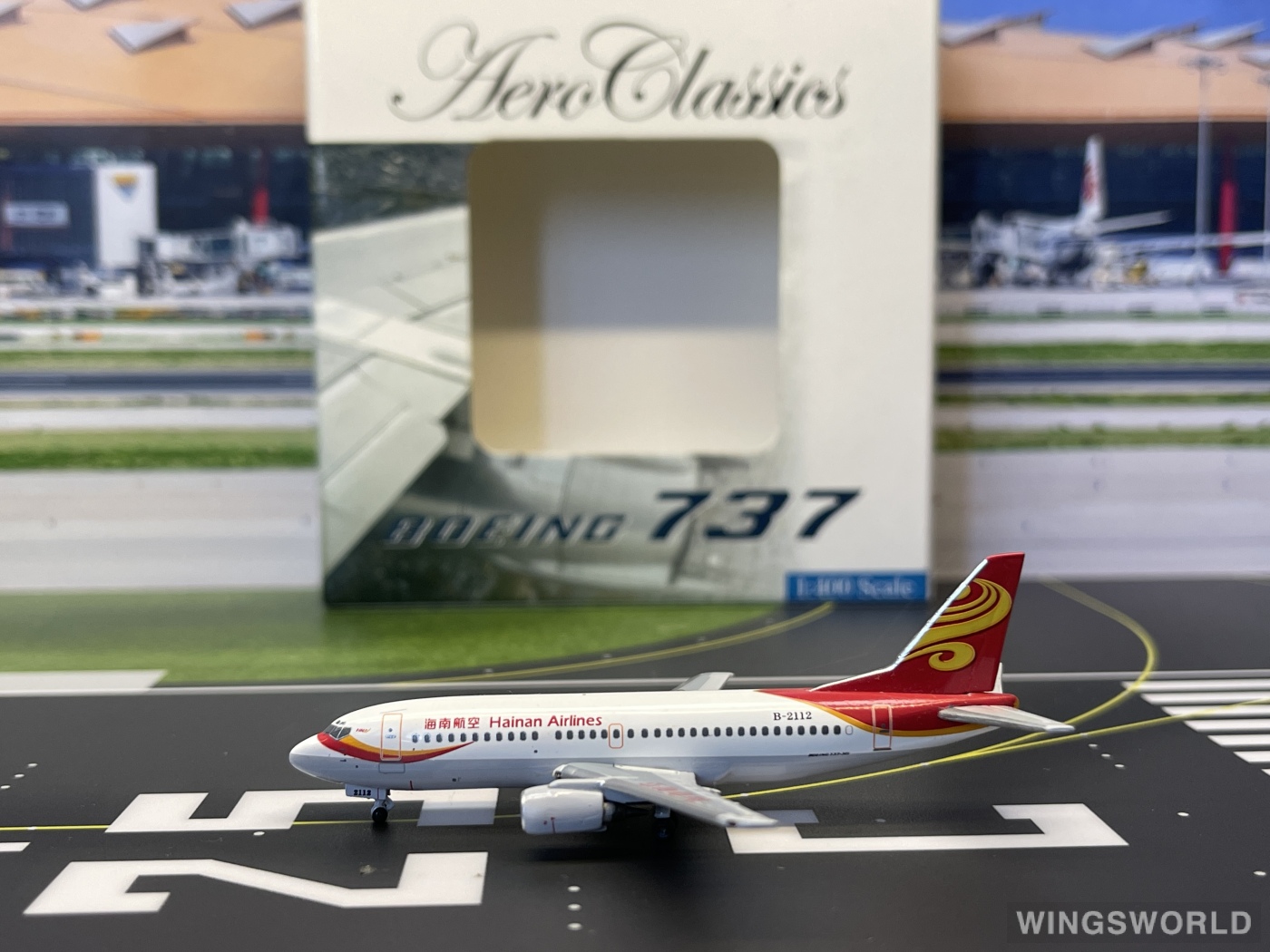 AeroClassics 1:400 AC4B2112 Hainan Airlines 海南航空 Boeing 737-300 B-2112