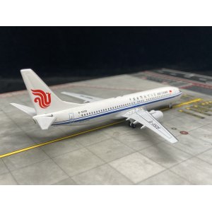 Air China 中国国际航空 Boeing 737-800 B-5508 1990s colors. With rolling gears. ACB5508 AeroClassics 1:400