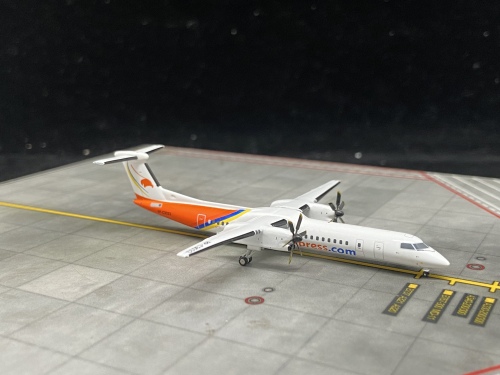 Philippine Airlines 菲律宾航空 Bombardier Dash 8-400 RP-C3033  GJGAP1215 Geminijets 1:400