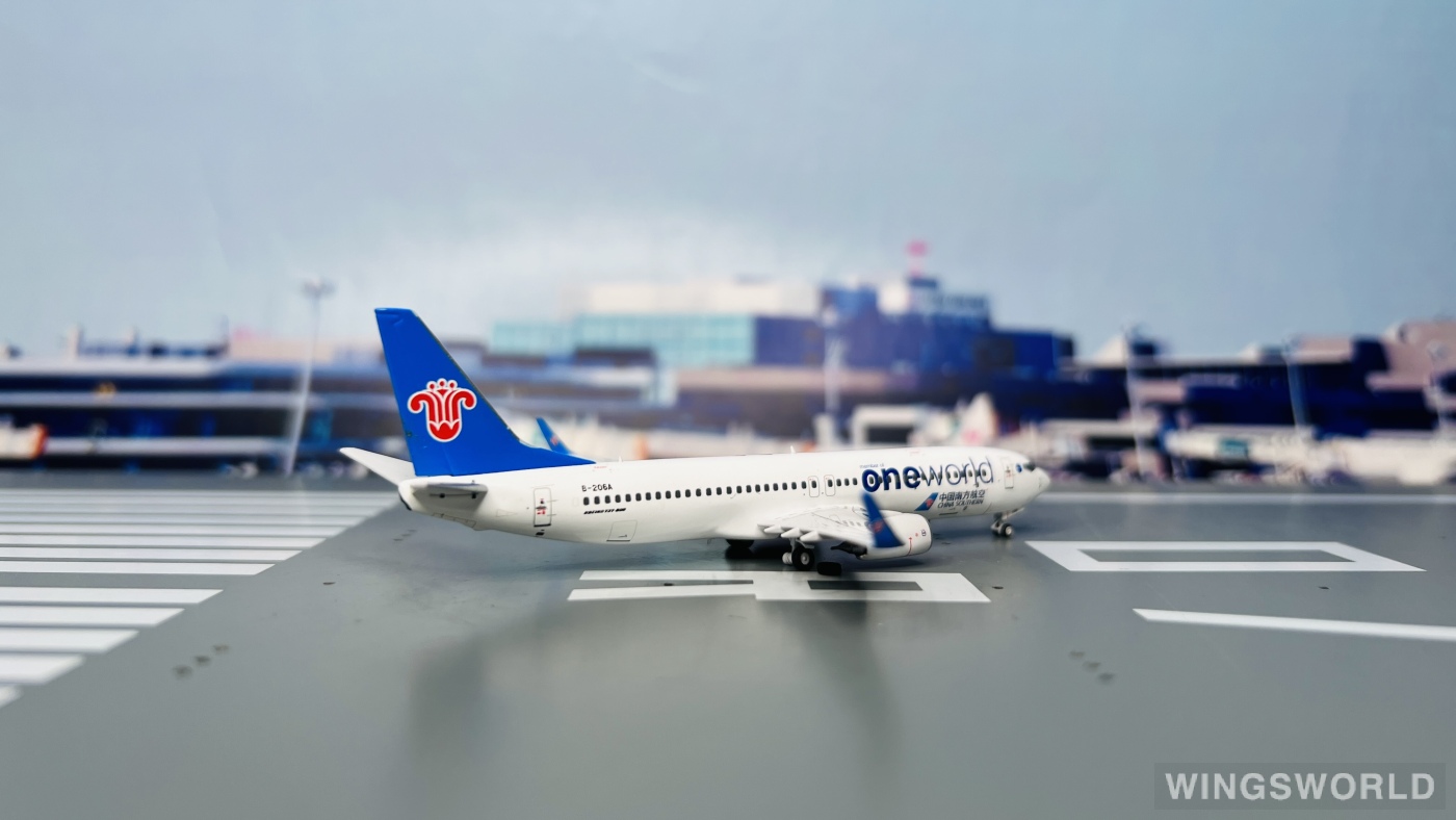 Pandamodel 1:400 73802 China Southern 中国南方航空 Boeing 737-800 B-206A