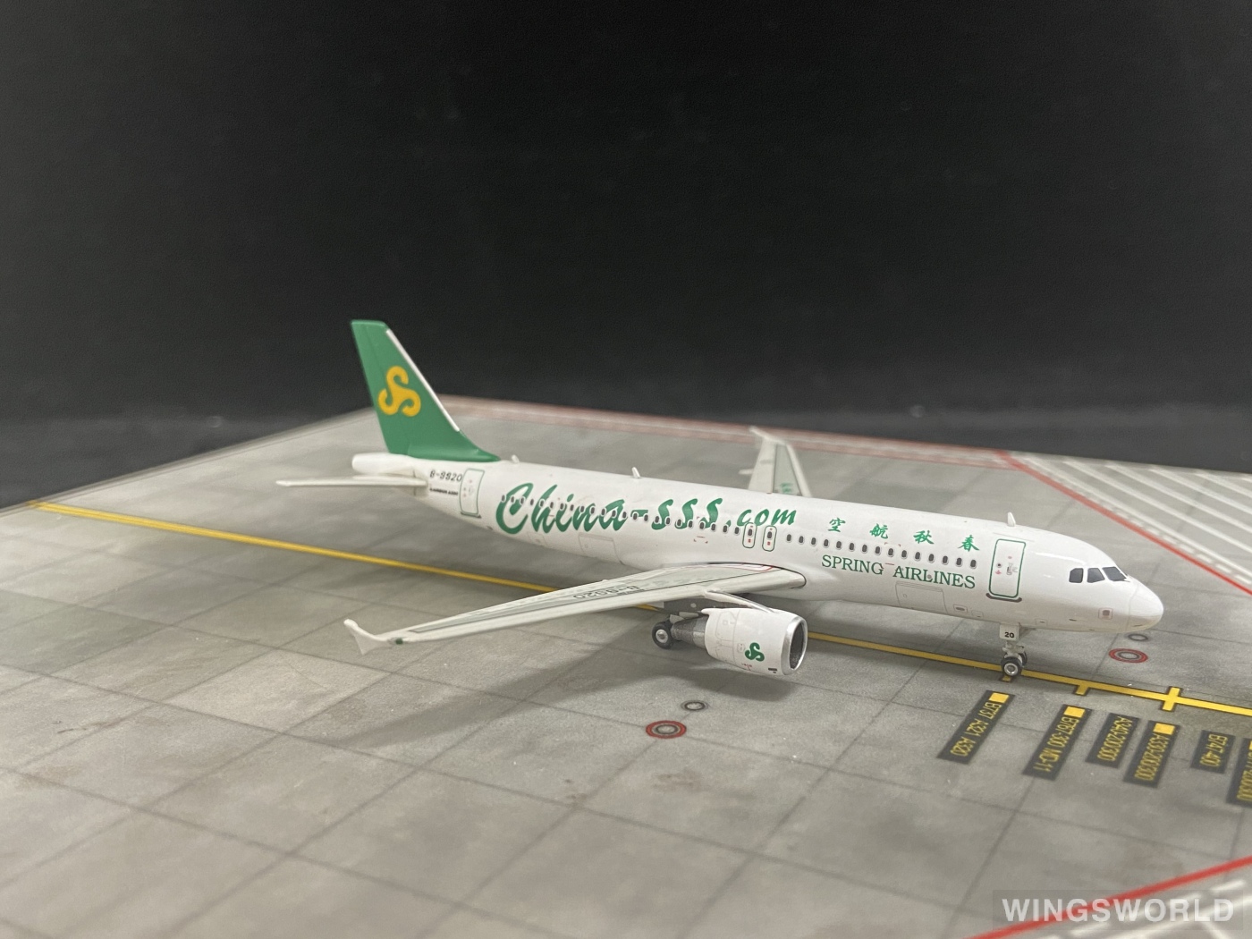 Phoenix 1:400 PH10989 Spring Airlines 春秋航空 Airbus A320 B-9920