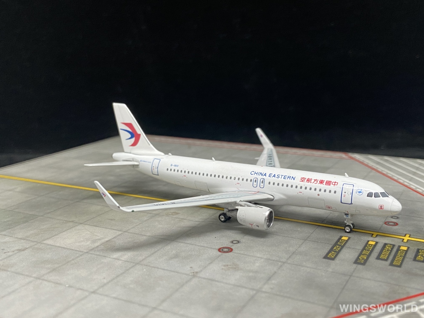Phoenix 1:400 PH11076 China Eastern 中国东方航空 Airbus A320 B-1610