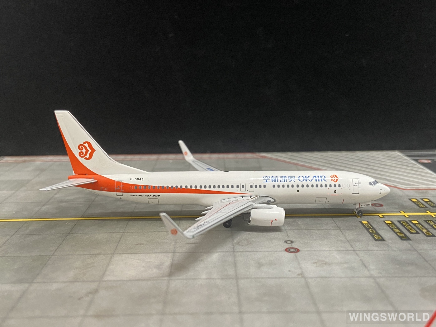 Skywings 1:400 037 Okay Airways 奥凯航空 Boeing 737-800 B-5843