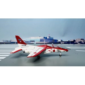 JASDF 日本航空自卫队 Kawasaki T-4 16-5798  WA22003 Gulliver 1:200