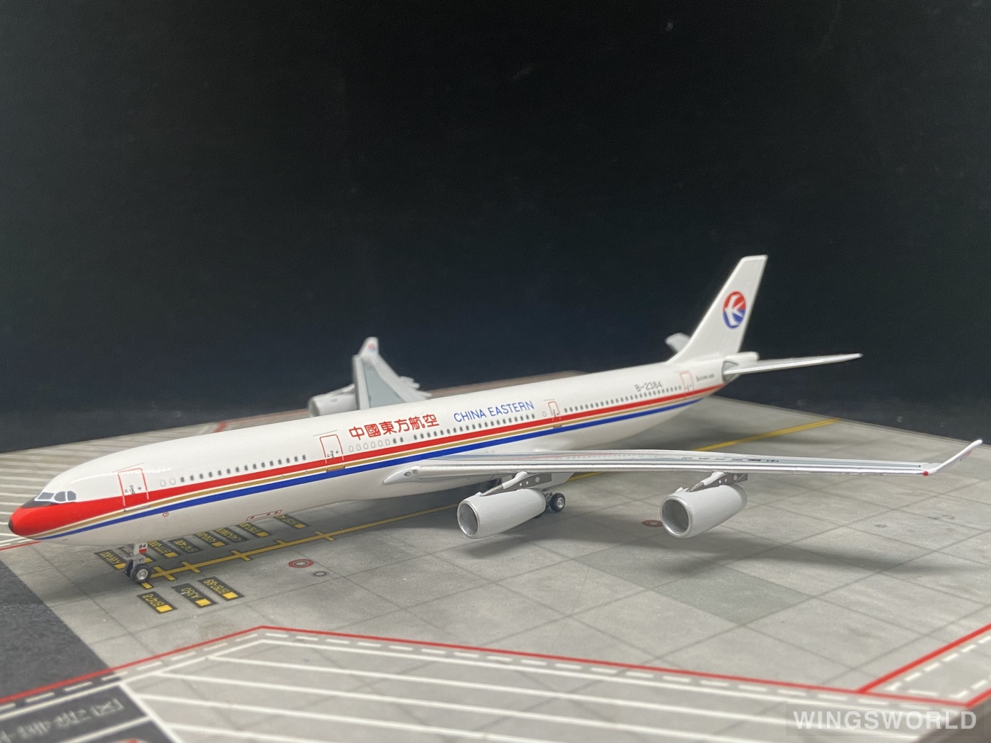 AeroClassics 1:400 AC4B2384 China Eastern 中国东方航空 Airbus A340-300 B-2384