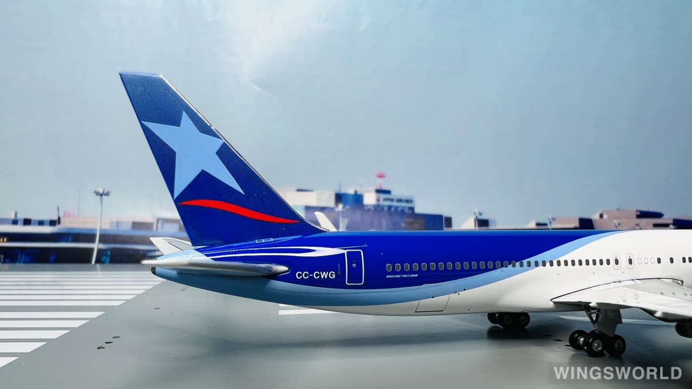 Phoenix 1:400 PH10397 LAN Airlines 智利航空 Boeing 767-300 CC-CWG