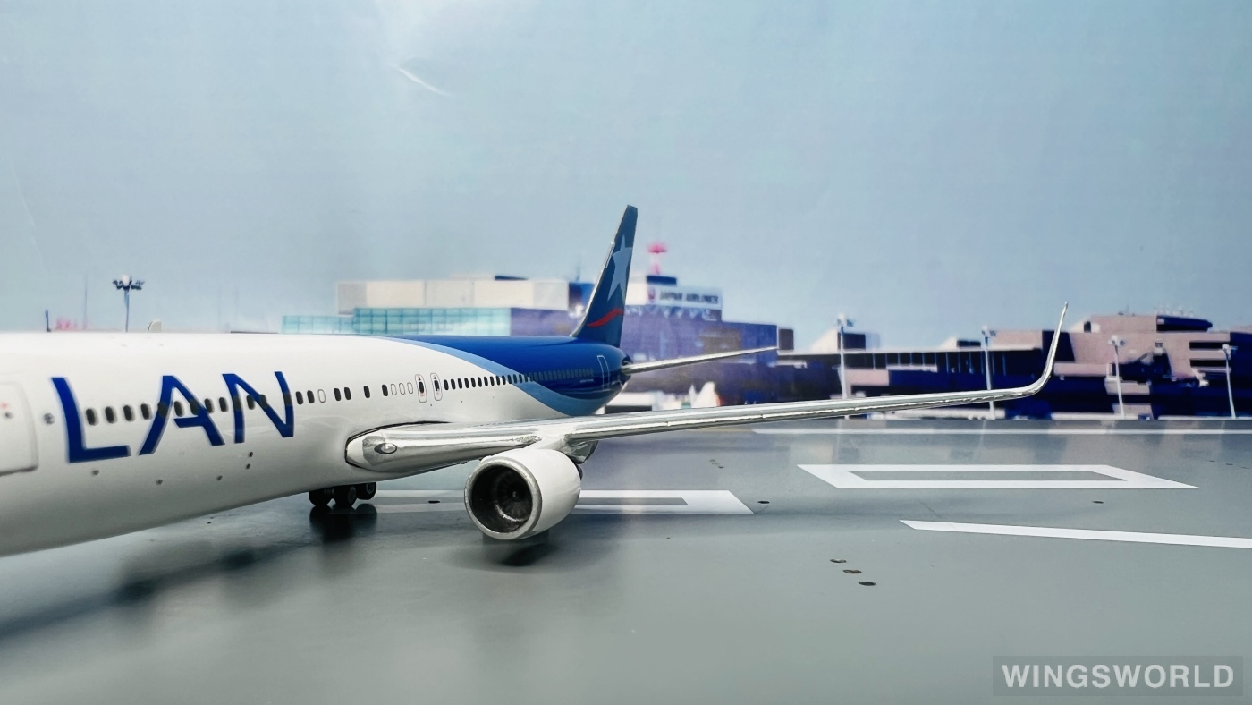 Phoenix 1:400 PH10397 LAN Airlines 智利航空 Boeing 767-300 CC-CWG