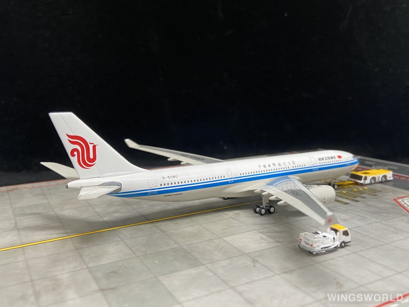 Phoenix 1:400 PH10438 Air China 中国国际航空 Airbus A330-200 B-6080