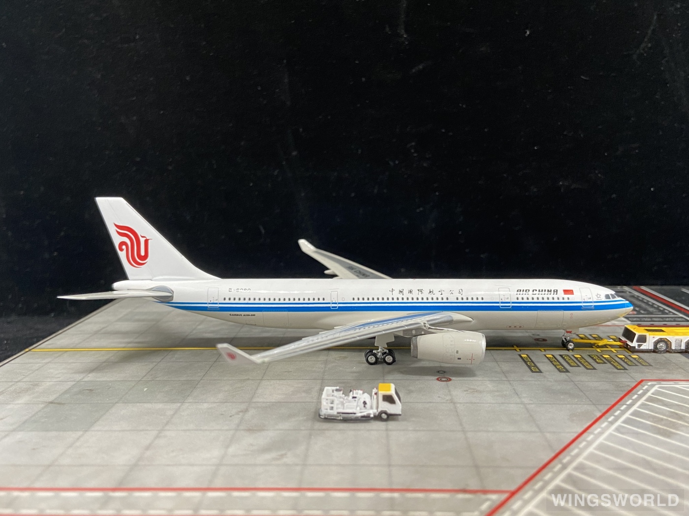Phoenix 1:400 PH10438 Air China 中国国际航空 Airbus A330-200 B-6080