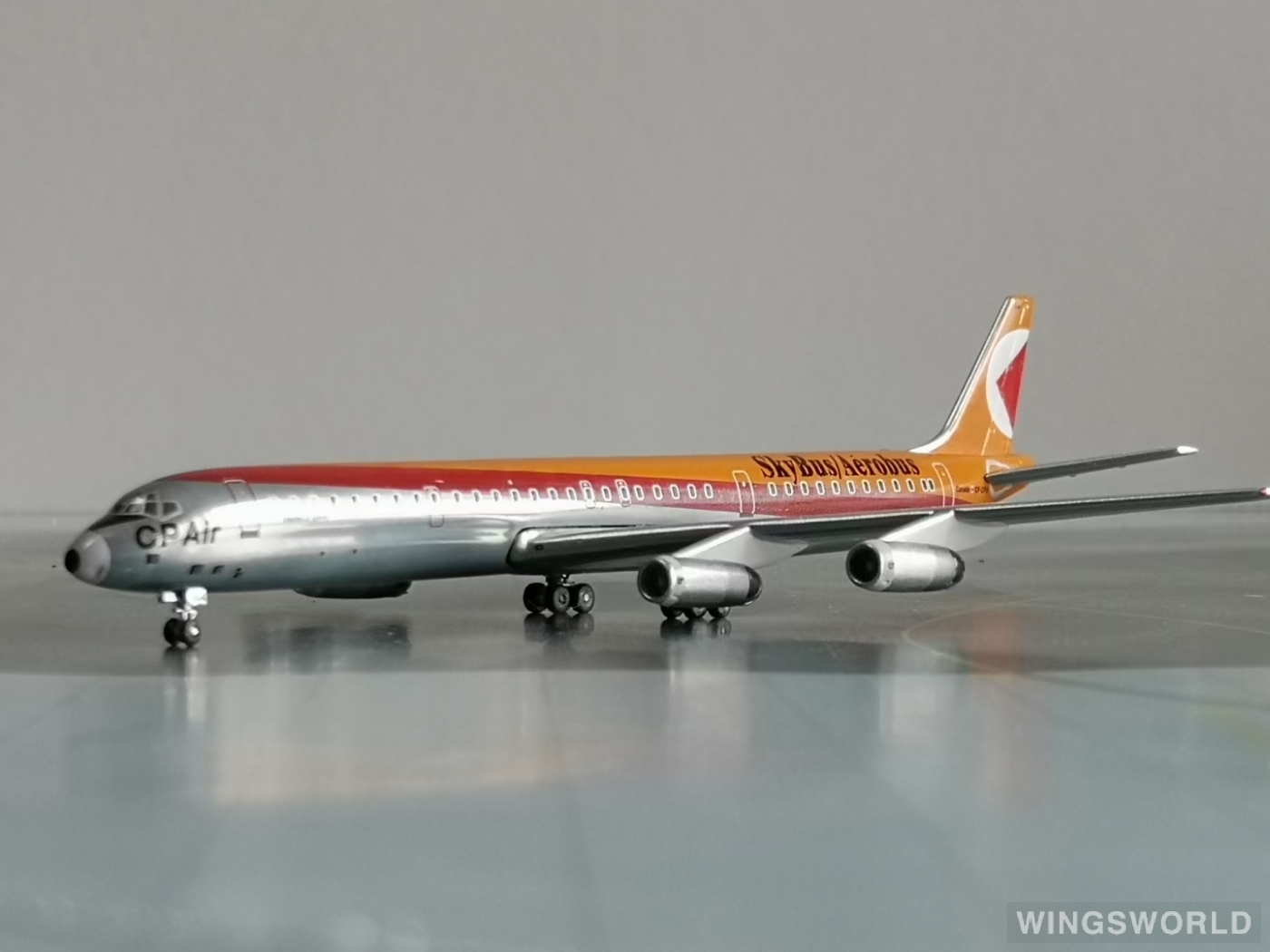 AeroClassics 1:400 ACCFCPS CP Air 加拿大太平洋航空 Douglas DC-8 CF-CPS