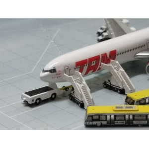 TAM Airlines 巴西天马航空 McDonnell Douglas MD-11 PT-MSH  55446 Dragon Models 1:400