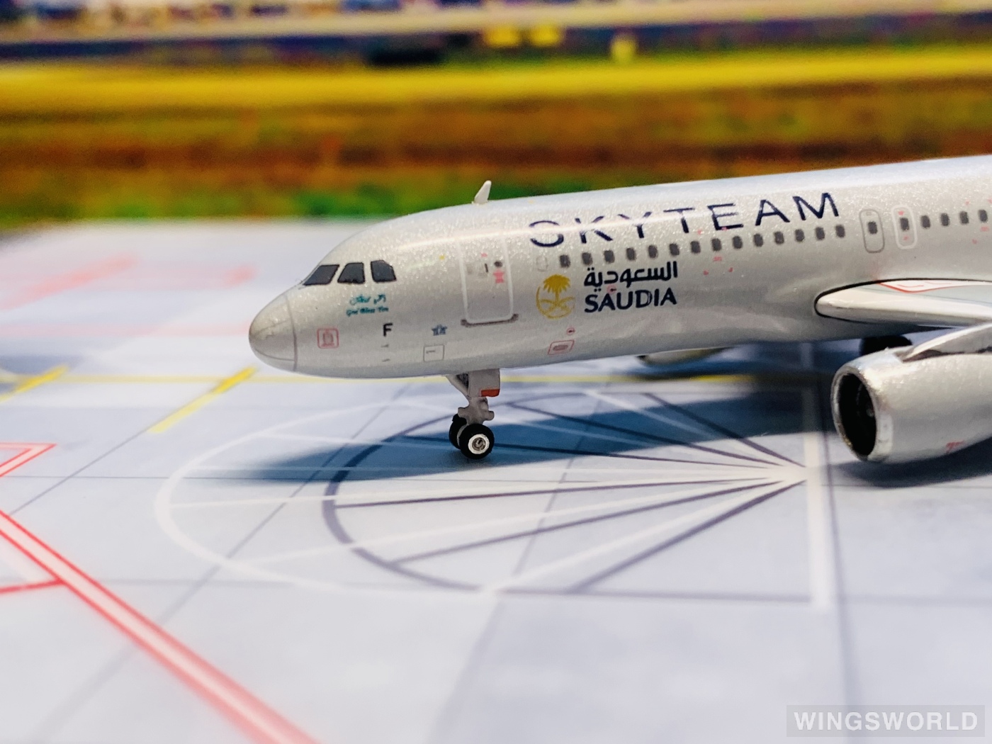 Phoenix 1:400 PH10866 Saudia 沙特阿拉伯航空 Airbus A320 HZ-ASF