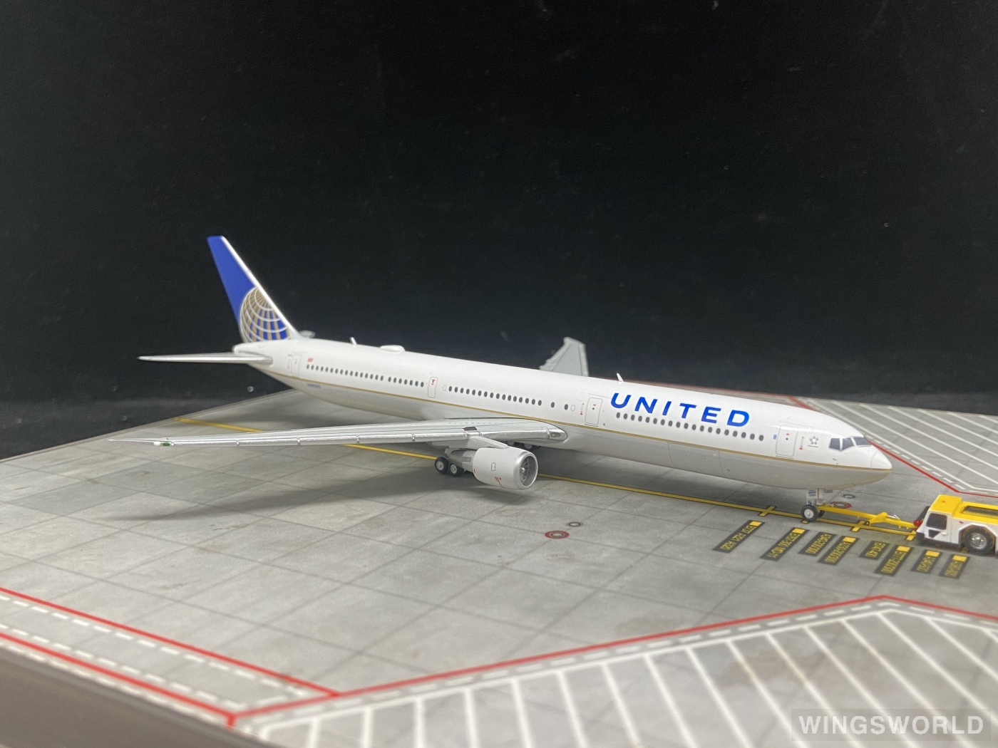 Geminijets 1:400 GJUAL2155 United Airlines 美国联合航空 Boeing 767-400 N69059