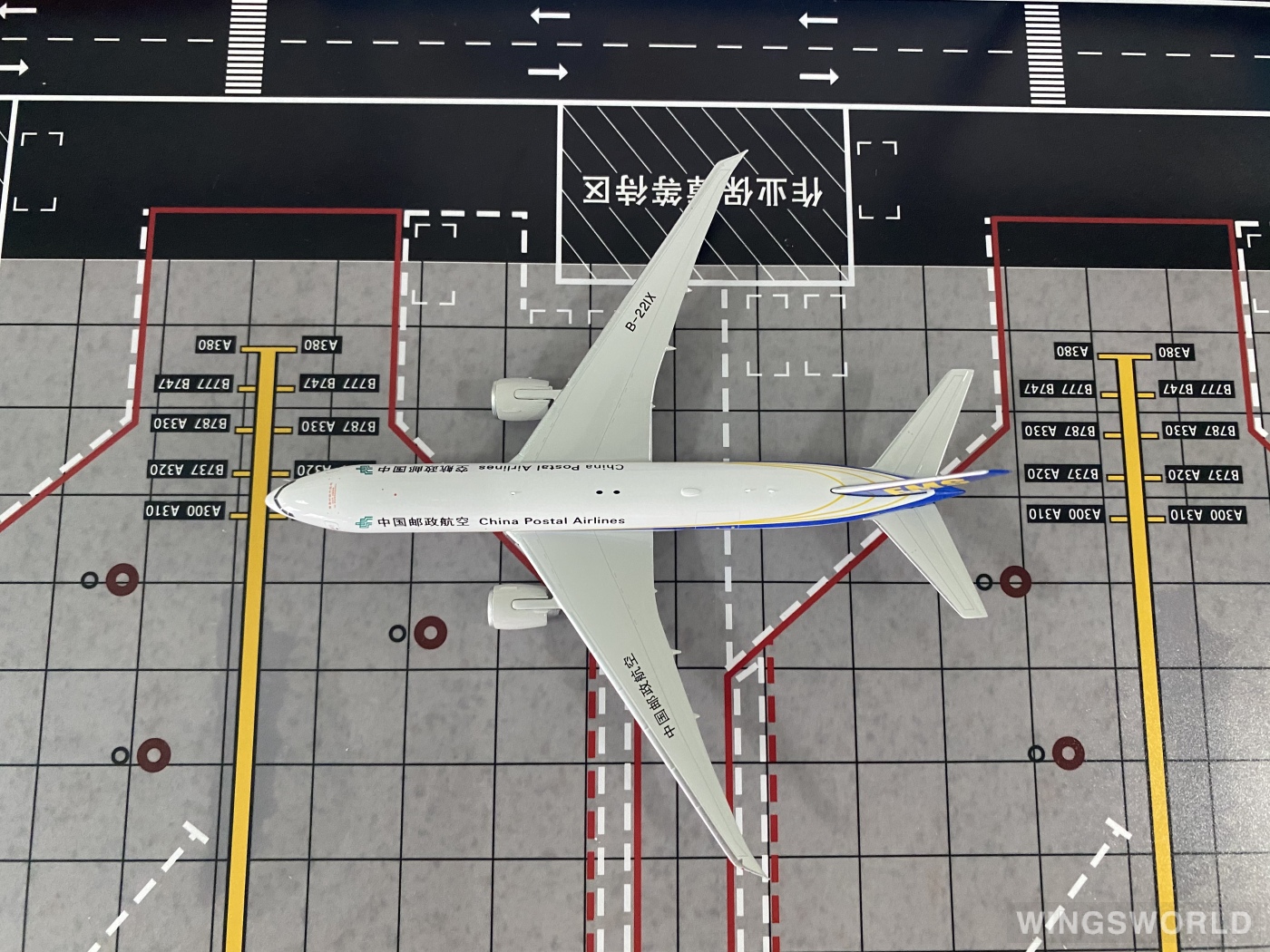 Phoenix 1:400 PH11816 China Postal Airlines 中国邮政航空 Boeing 777-200 B-221X