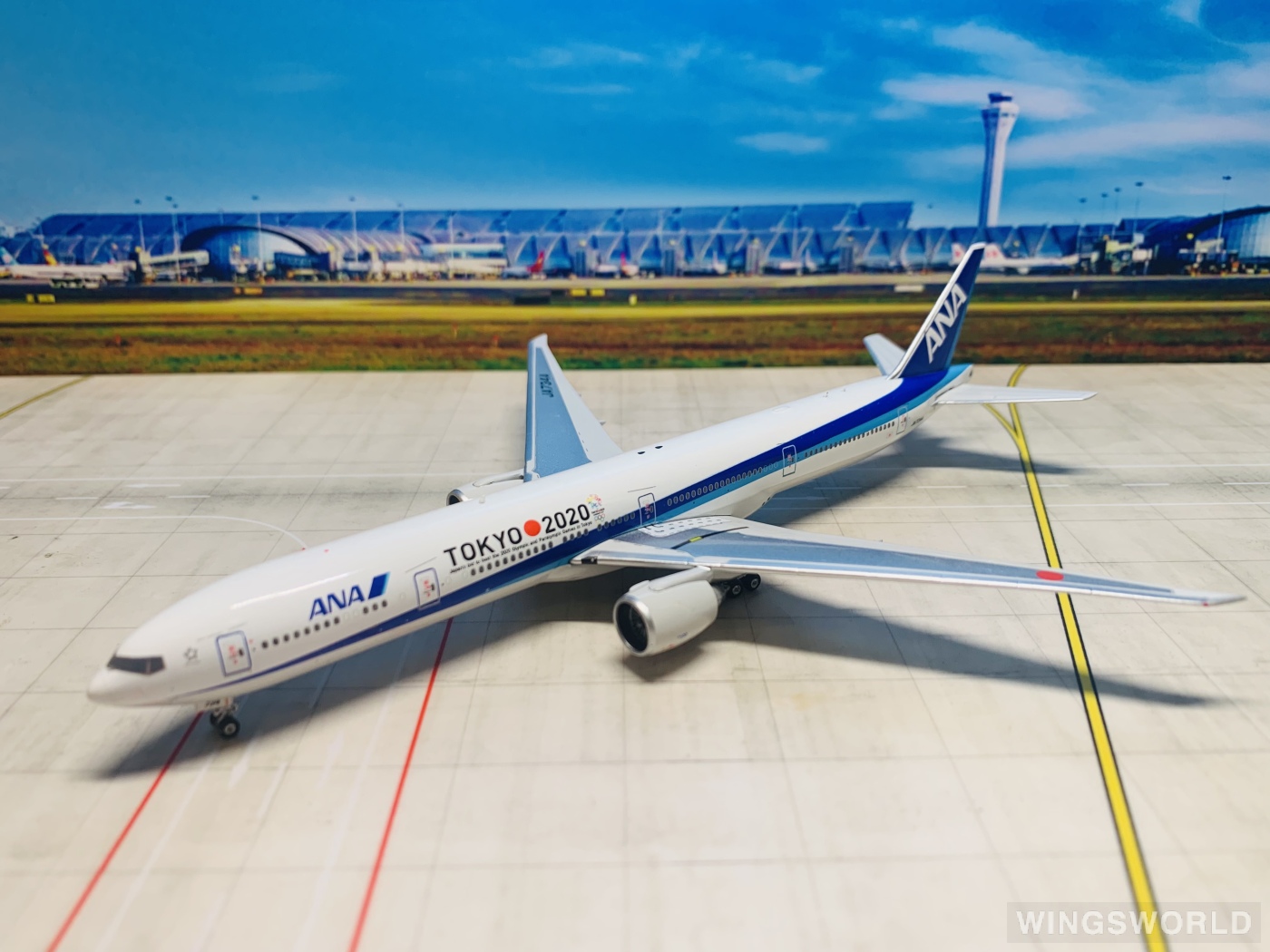 Phoenix 1:400 PH11049 ANA 全日空 Boeing 777-300 JA734A