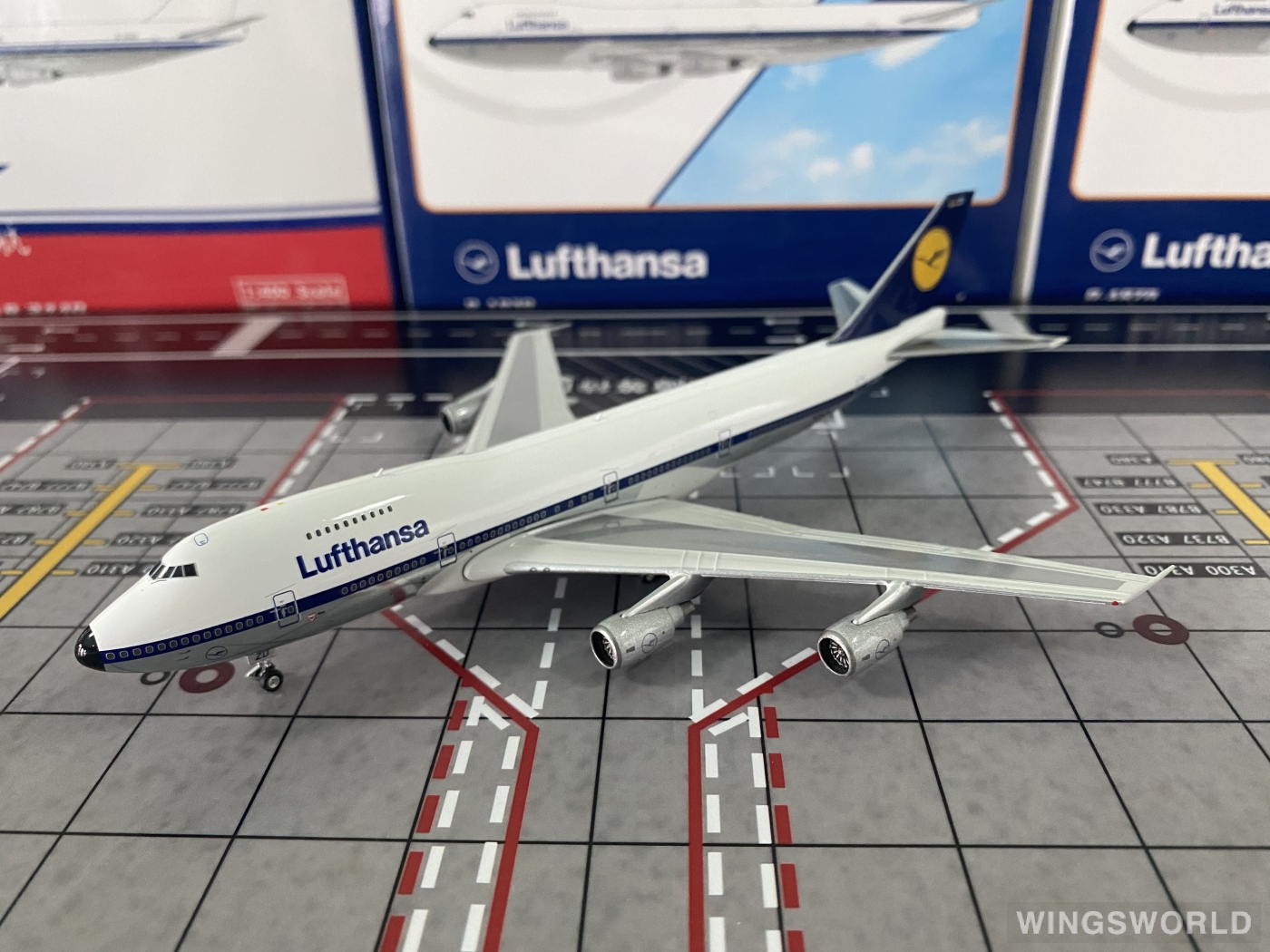 Phoenix 1:400 PH04549 Lufthansa 汉莎航空 Boeing 747-200 D-ABZD