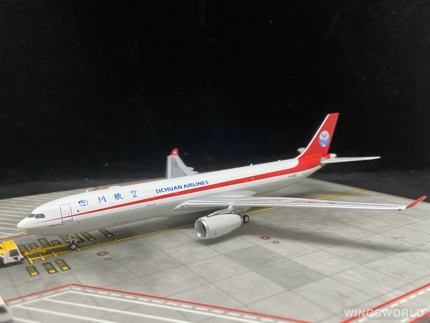 NGmodels 1:400 NG62059 Sichuan Airlines 四川航空 Airbus A330-300 B-32D2