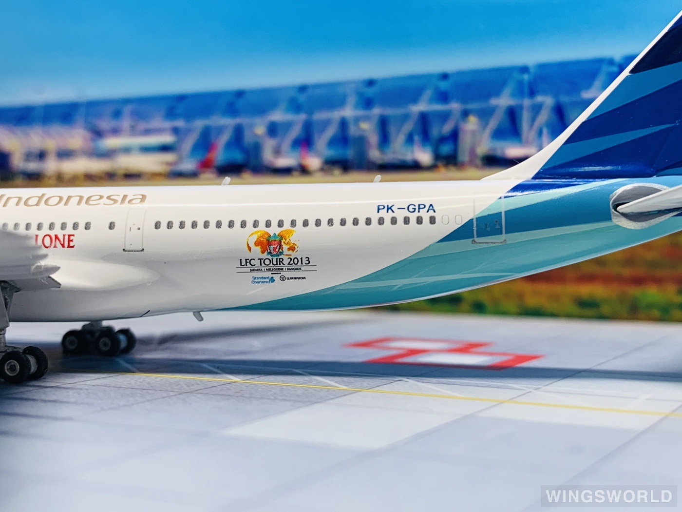 Phoenix 1:400 PH10813 Garuda Indonesia 印度尼西亚鹰航 Airbus A330-300 PK-GPA