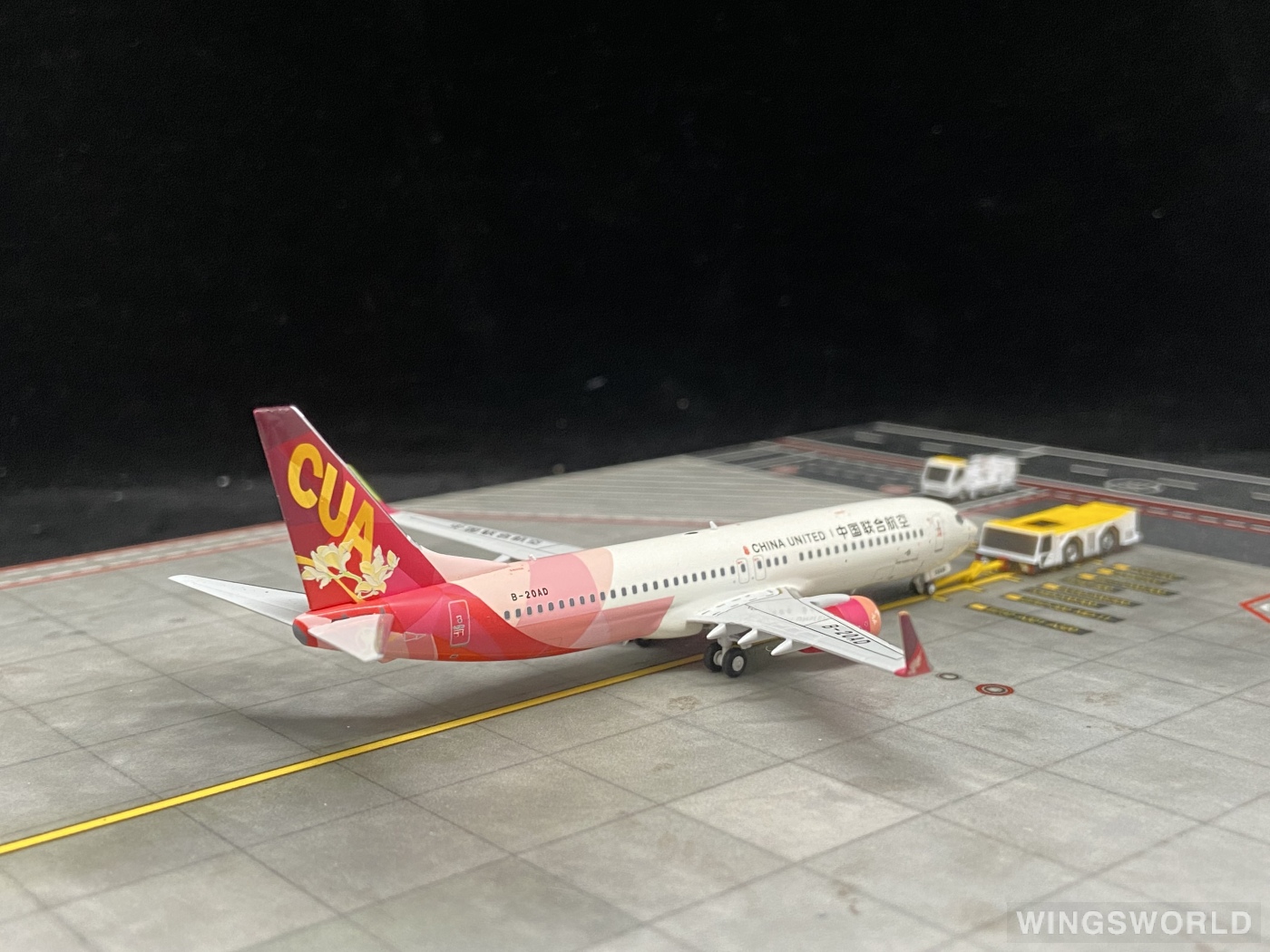 NGmodels 1:400 NG 58198 China United Airlines 中国联合航空 Boeing 737-800 B-20AD