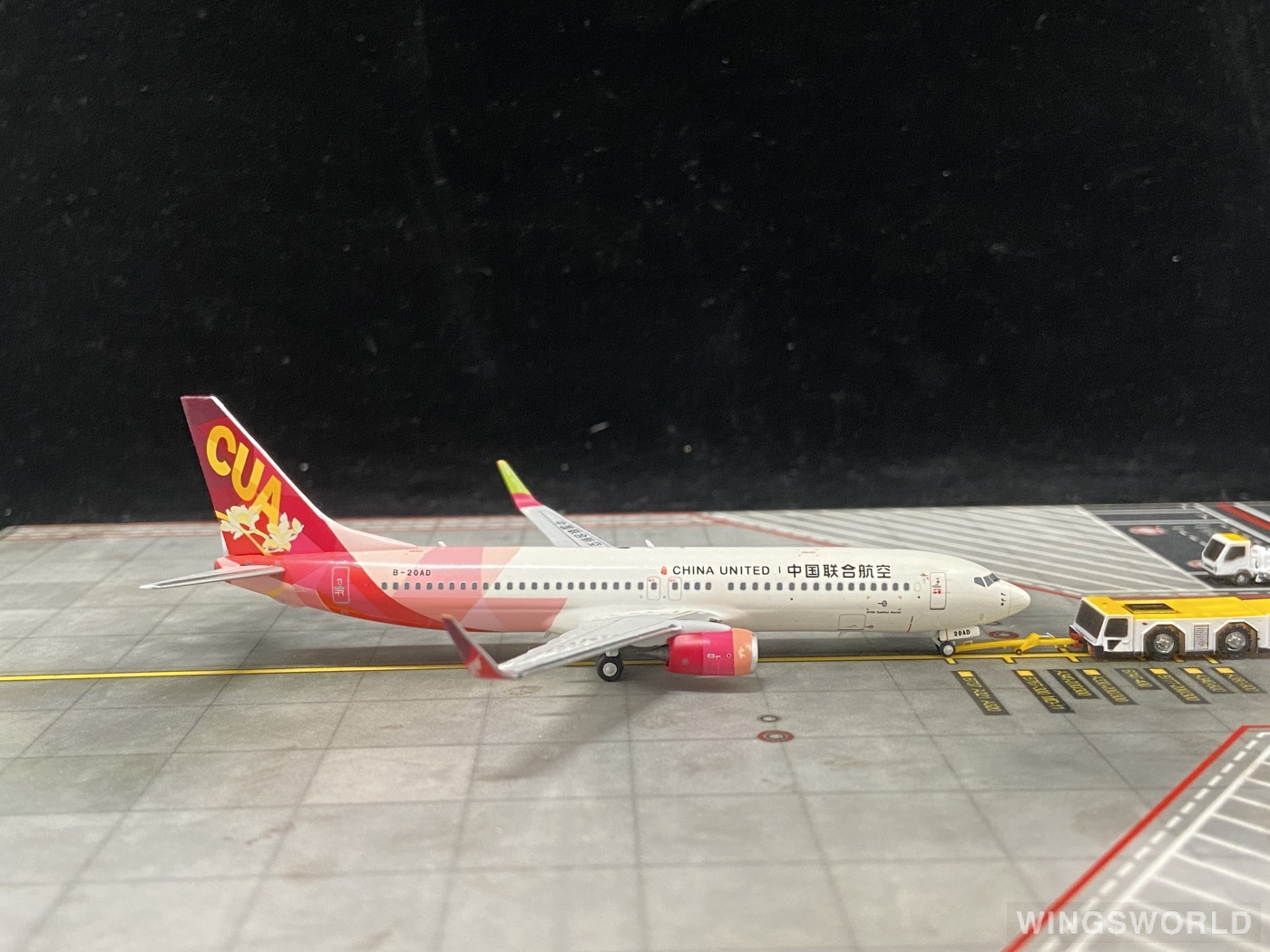 NGmodels 1:400 NG 58198 China United Airlines 中国联合航空 Boeing 737-800 B-20AD