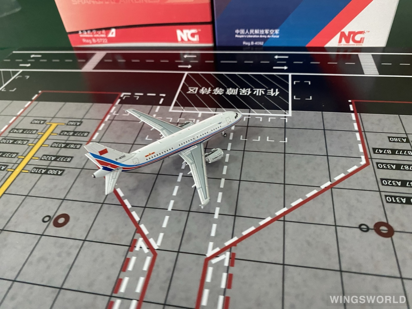 NGmodels 1:400 NG49021 PLAAF 中国空军 Airbus A319 B-4092