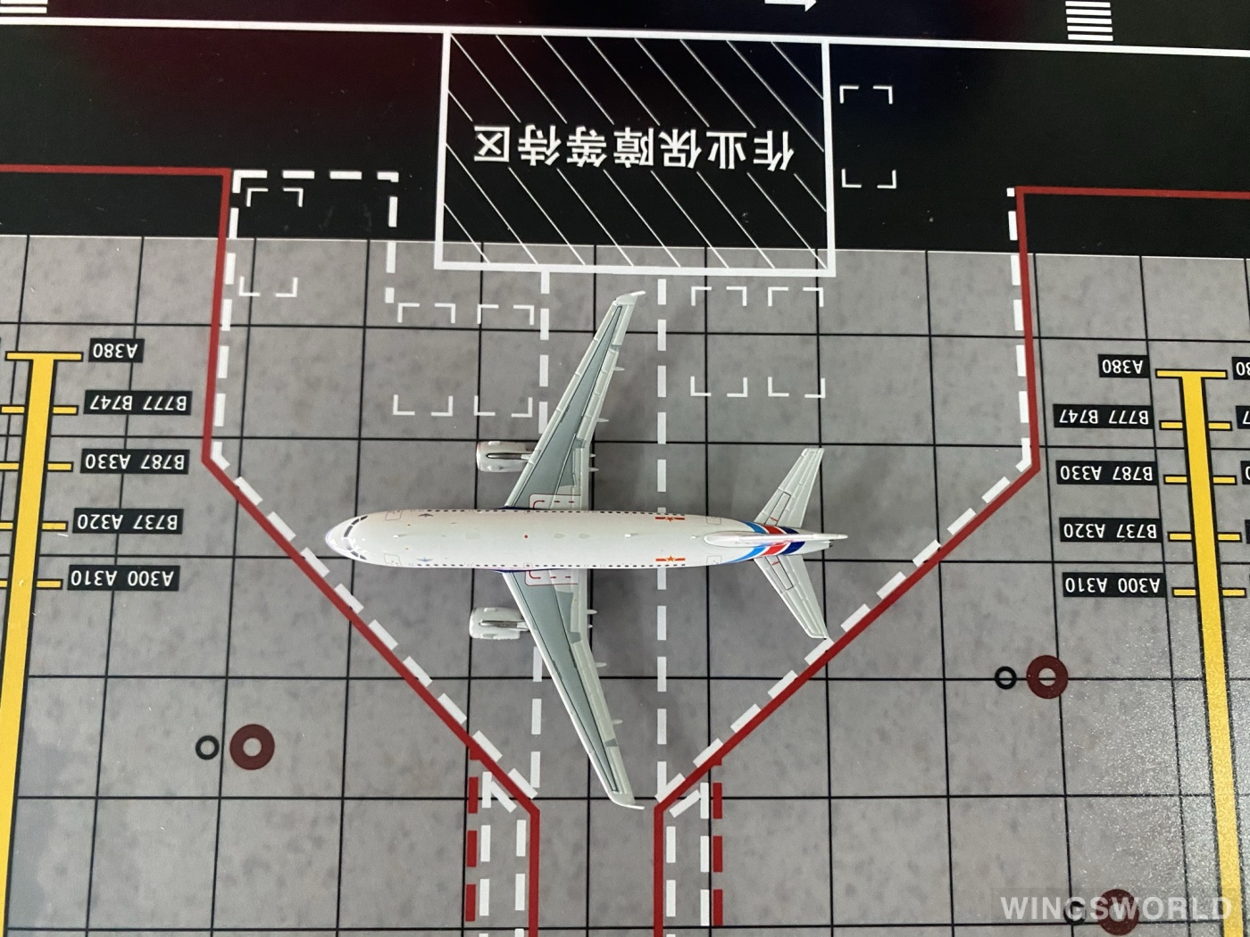 NGmodels 1:400 NG49021 PLAAF 中国空军 Airbus A319 B-4092