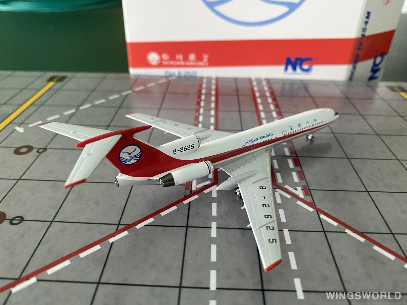 NGmodels 1:400 NG54007 Sichuan Airlines 四川航空 Tupolev Tu-154 B-2625