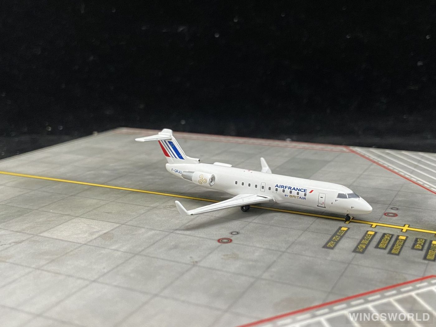 JC Wings 1:400 JC4242 Air France 法国航空 Bombardier CRJ100 F-GRJU
