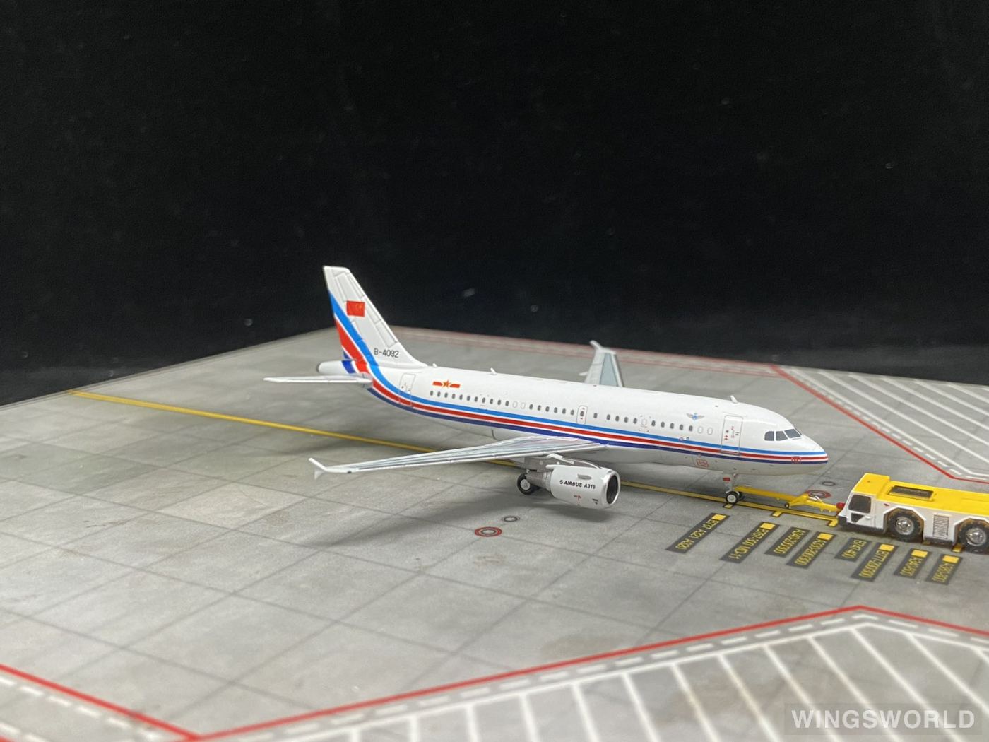 NGmodels 1:400 NG49021 PLAAF 中国空军 Airbus A319 B-4092