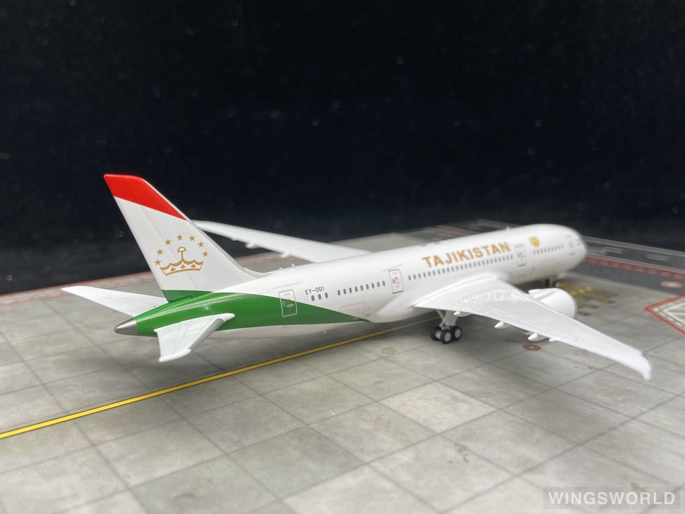 NGmodels 1:400 NG59023 Tajik Air 塔吉克航空 Boeing 787-8 EY-001