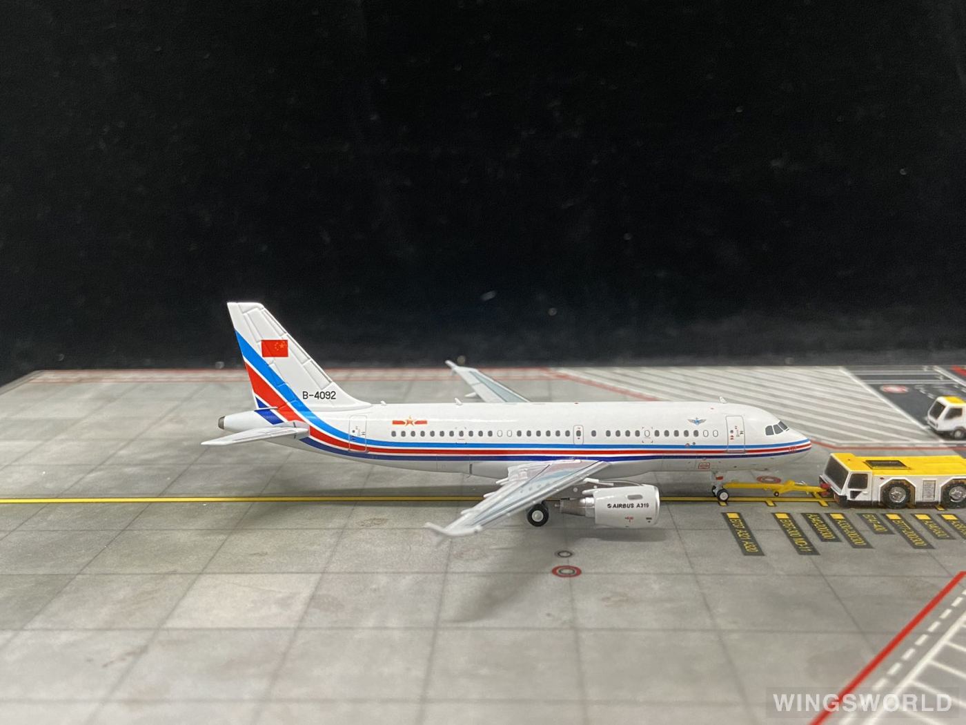 NGmodels 1:400 NG49021 PLAAF 中国空军 Airbus A319 B-4092