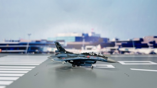 1:200 GULLIVER200　F-2A 3SQ 模型 Gulliver200 1/200 (ダイキャスト製) F-2A 第3航空団 (三沢基地