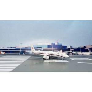 Russia State Transport Company Tupolev Tu-204 RA-64530  52315 Pandamodel 1:400