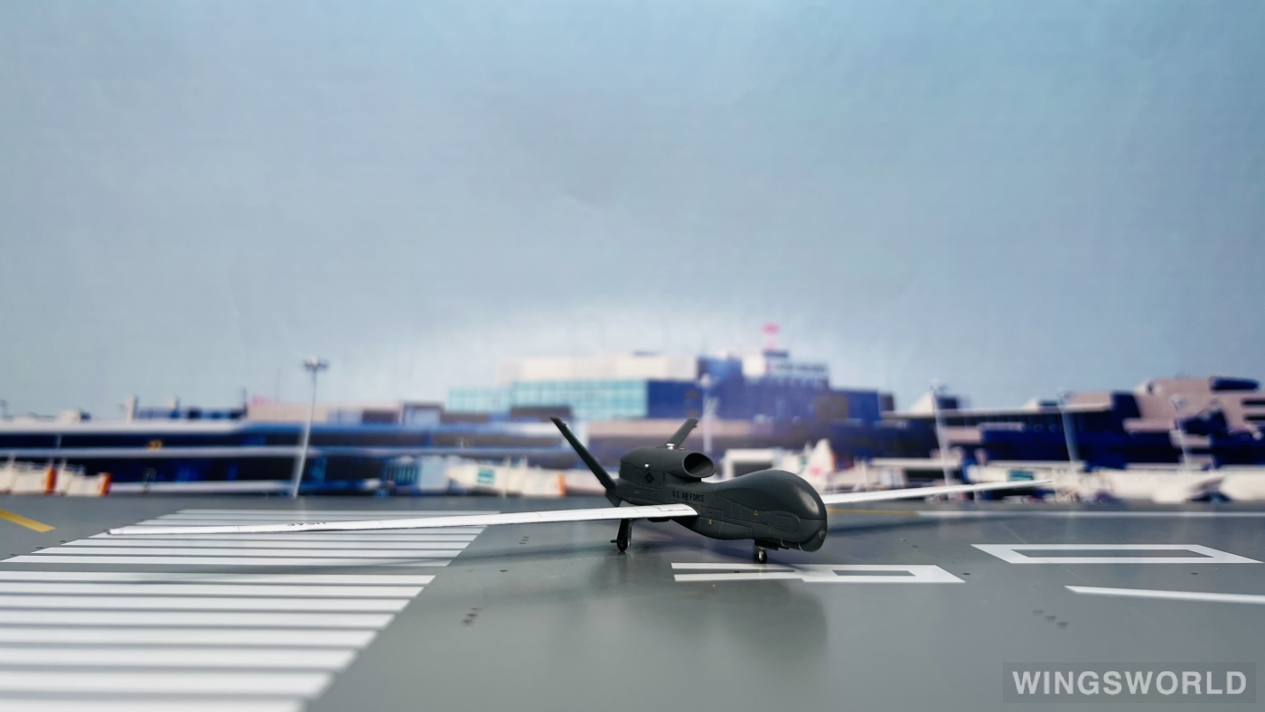 Avioni-X 1:200 AV200001 USAF 美国空军 Northrop Grumman RQ-4 042022