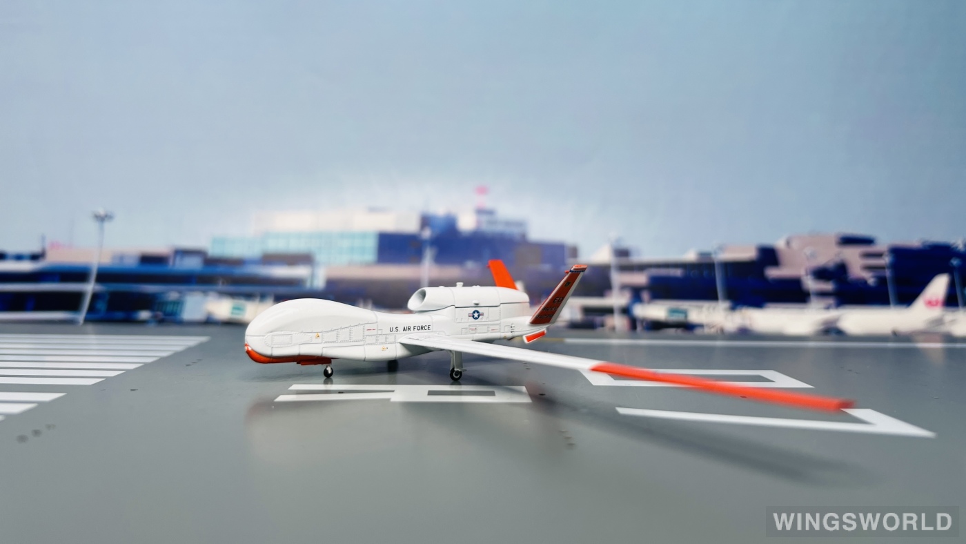 Avioni-X 1:200 AV200005 USAF 美国空军 Northrop Grumman RQ-4 042018